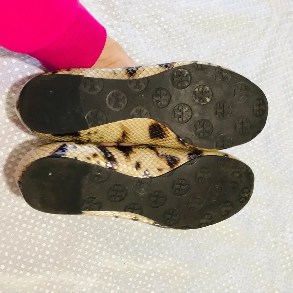 Tory Burch leopard patent‎ leather flats